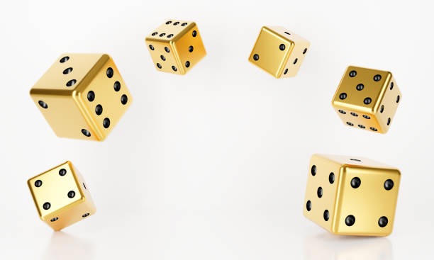 Live dealer announcing market closing time at roulette table
